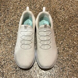 Women’s Sport by Skechers